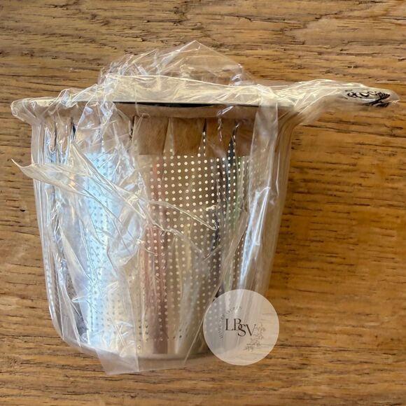 NEW Le Creuset Stoneware Large Round 44oz Teapot w/Infuser Turquoise Bl… - Picture 12 of 15